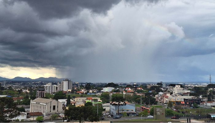 Foto: Leonardo Furlan / Simepar Volume de chuva em outubro já ultrapassou a média do mês em quatro estações do Simepar